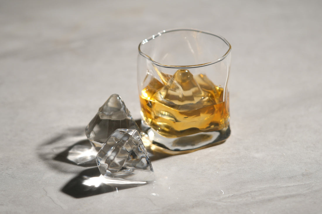 Why Clear Ice Looks Better — and Melts Slower